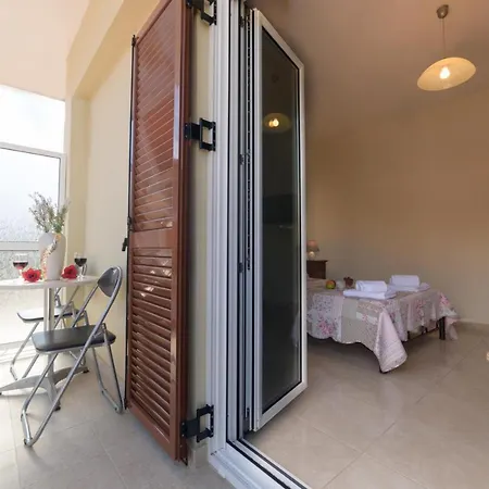 Mantouki Cosy Apartment Corfu (city)
