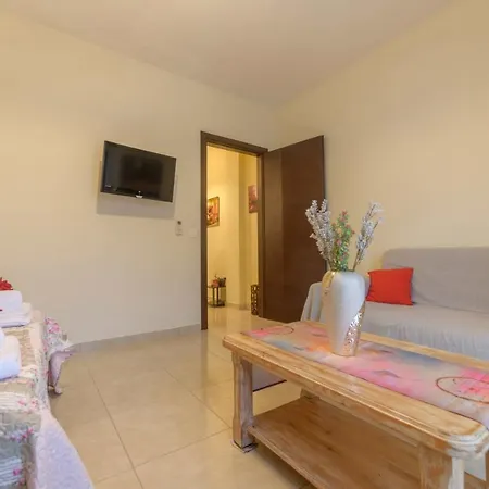 Apartment Mantouki Cosy